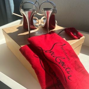 Size 38 Silver Loubi Queen 120 Nappa Laminata